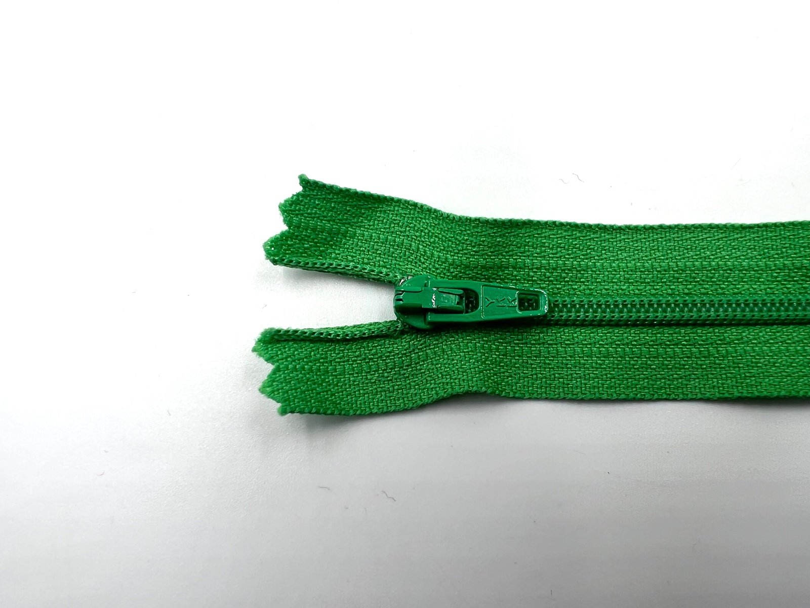 FERMETURE NON SÉPARABLE POLYESTER COLORIS VERT 12CM - My Little Coupon - tissu - coudre