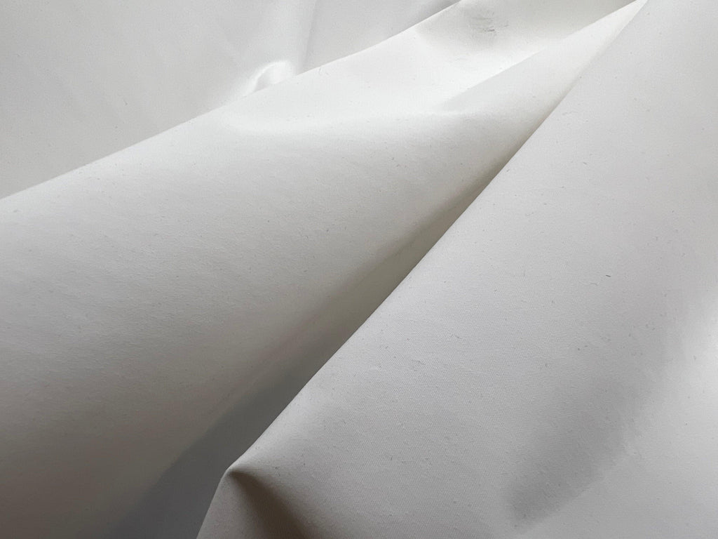 POPELINE DE COTON BLANCHE LÉGÈREMENT ENDUITE - coupon de tissu de 3 mètres - My Little Coupon - tissu - coudre