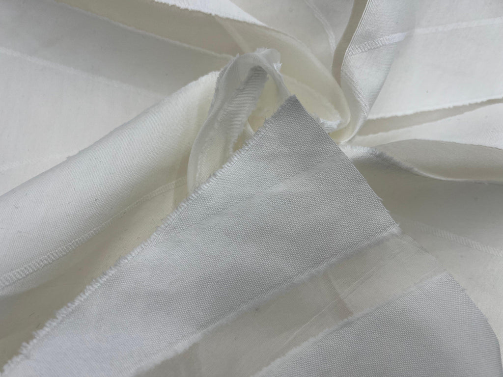TOILE GÉOMÉTRIQUE FIL COUPÉ BLANC - coupon de tissu de 3 mètres - My Little Coupon - tissu - coudre